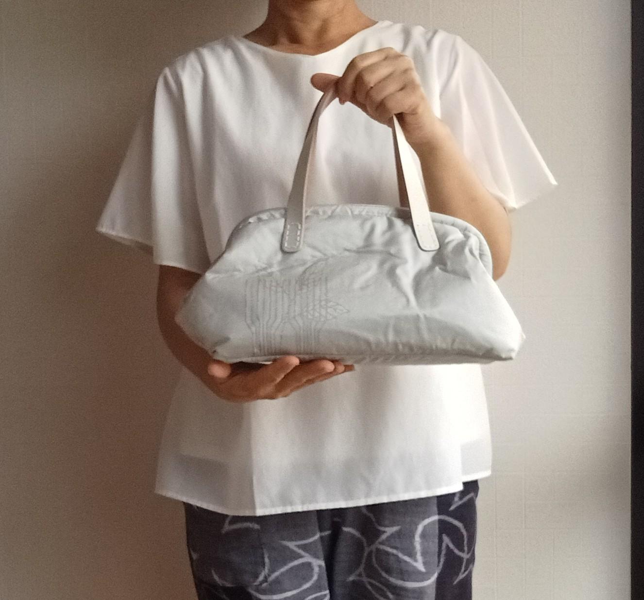 和と洋の調和を楽しむ - 白大島リメイクハンドバッグ | 11枚目